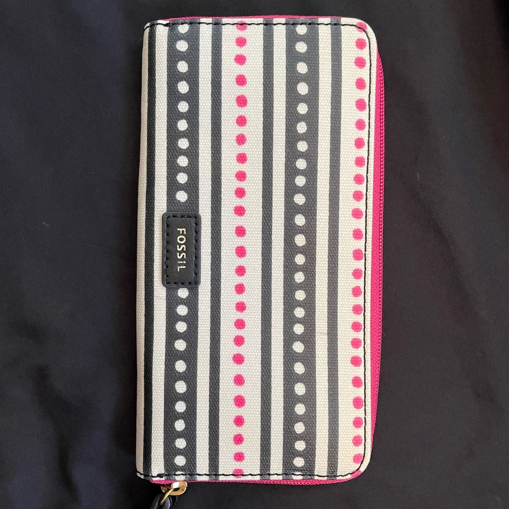 Fossil Clutch/Wallet